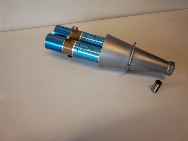 High Frequency Ultrasonic Oscillator Double Welding Transducer With Mounting Booster